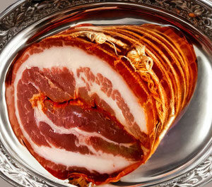Pancetta arrotolata piccante